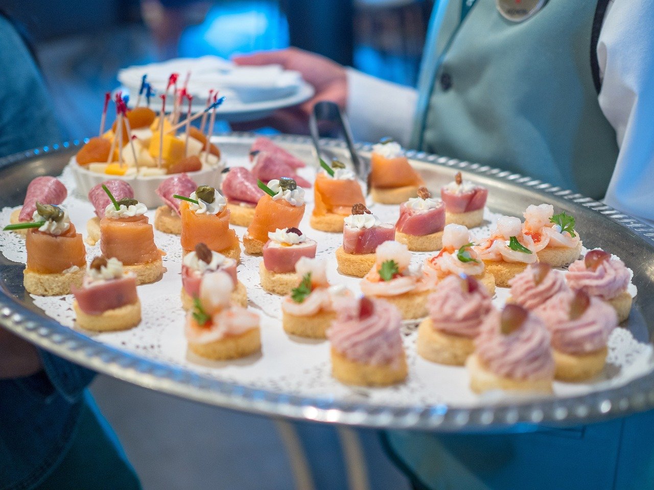 snacks, hors d'oeuvre, toothpick, catering, cheese, delicious, eat, appetizer, starter, cuisine, crackers, blue eating, hors d'oeuvre, toothpick, catering, catering, catering, catering, catering